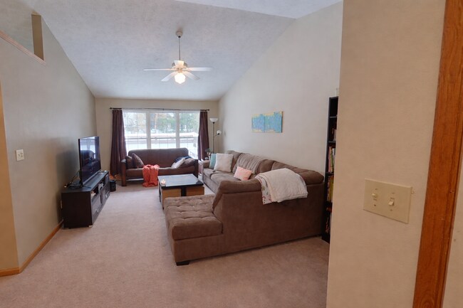 Building Photo - Kestral Boulevard