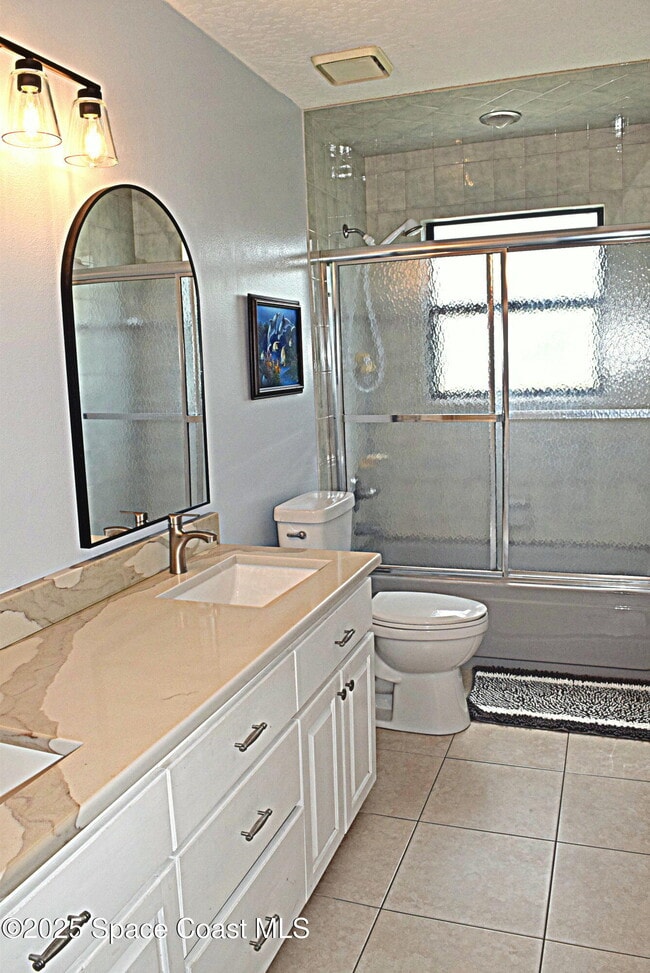 Building Photo - 285 Utopia Cir