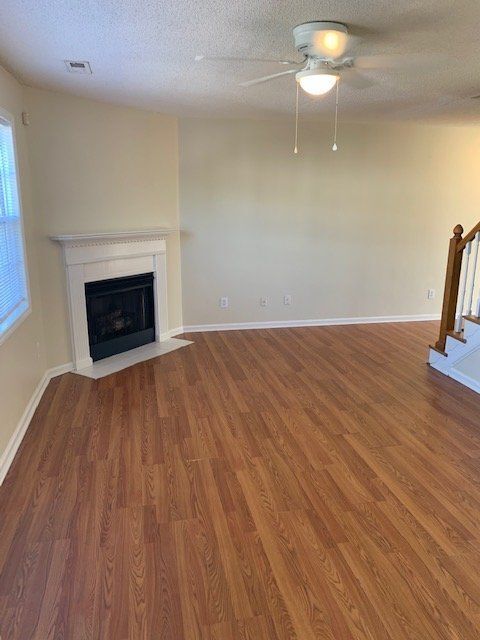 Building Photo - 3935 Sterling Pointe Dr