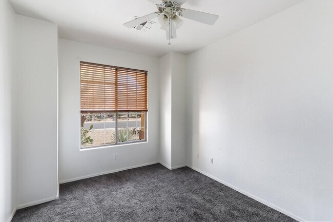 Building Photo - 45099 W Desert Cedars Ln