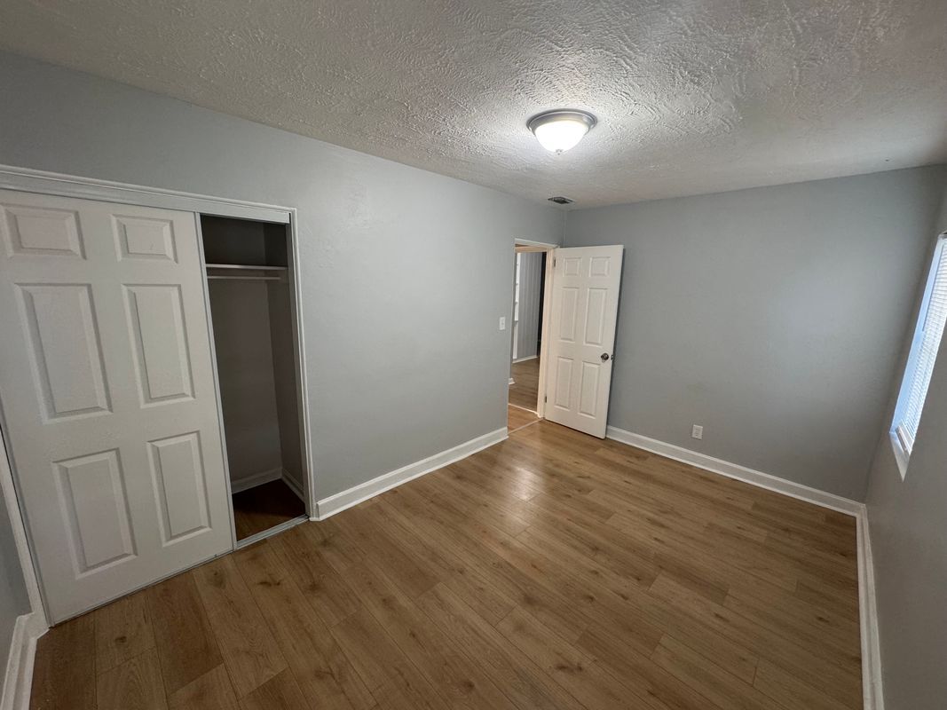 Building Photo - 3828 Rosetree Dr