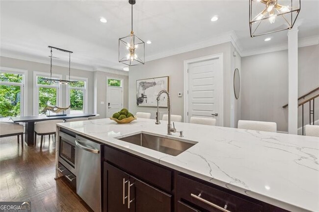 Building Photo - 1106 Briar Cove Cir