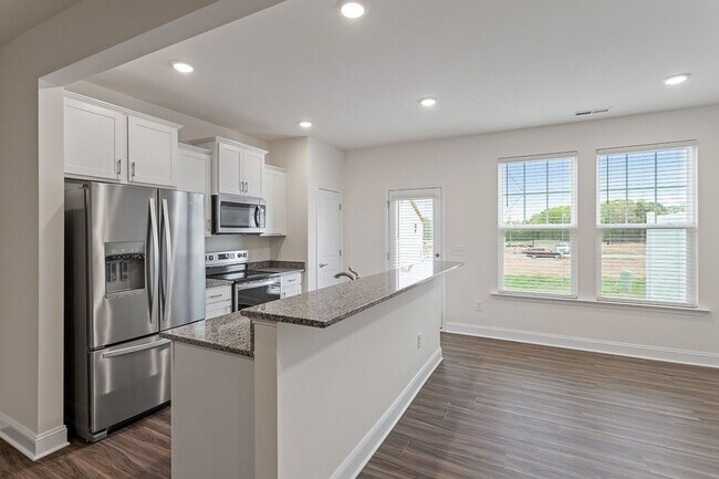 Building Photo - 61 Clear Bead Ct