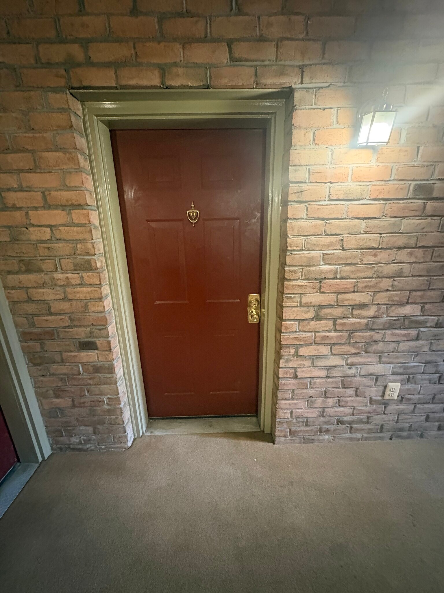 Building Photo - 2 Banyan Wood Ct