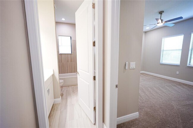 Building Photo - 9124 Bernini Pl