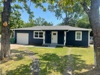 Building Photo - 1314 Dewberry St