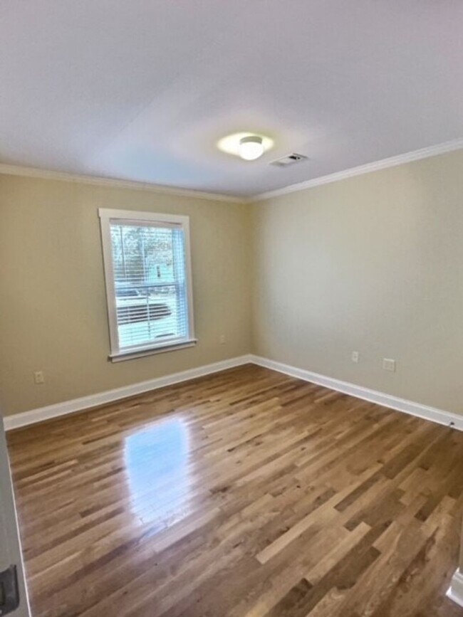 Building Photo - 2 Bedroom Cottage Near Downtown Ocean Springs