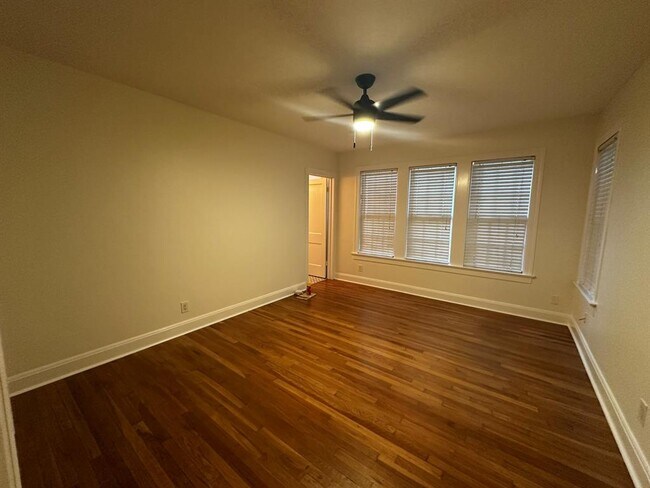 Building Photo - 2404 Indian Trail