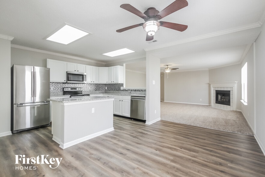 Building Photo - 2197 Westmere Dr