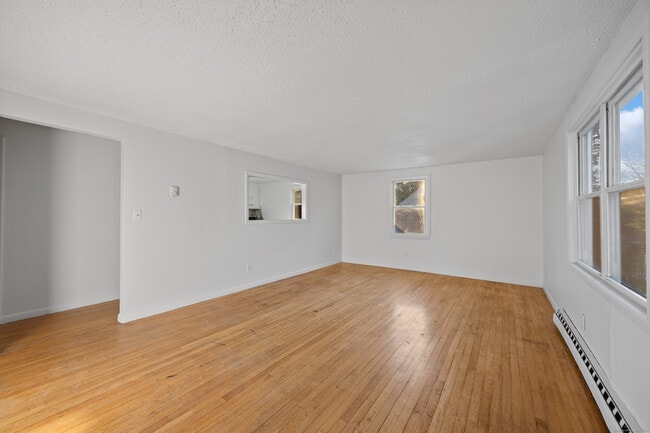 Building Photo - 84 Whittier Ave