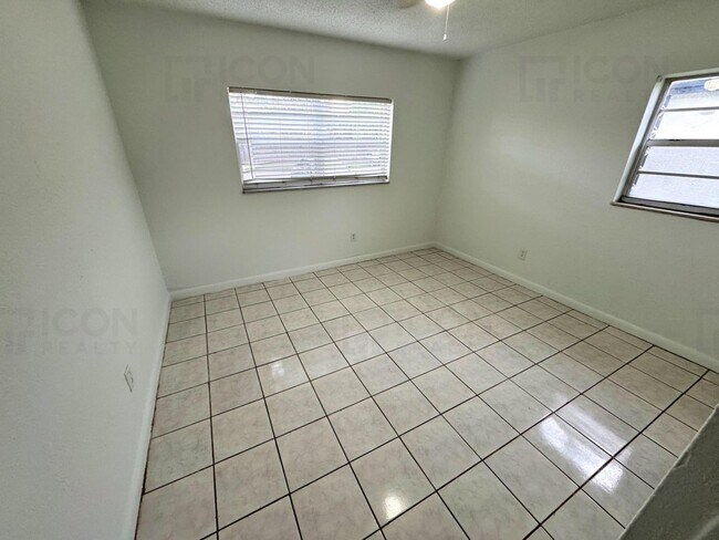 Building Photo - 6580 SW 20th St