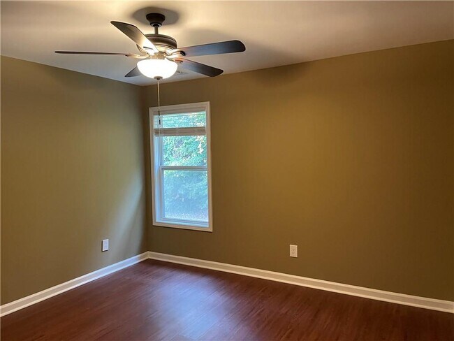 Building Photo - 2792 Briaroak Dr