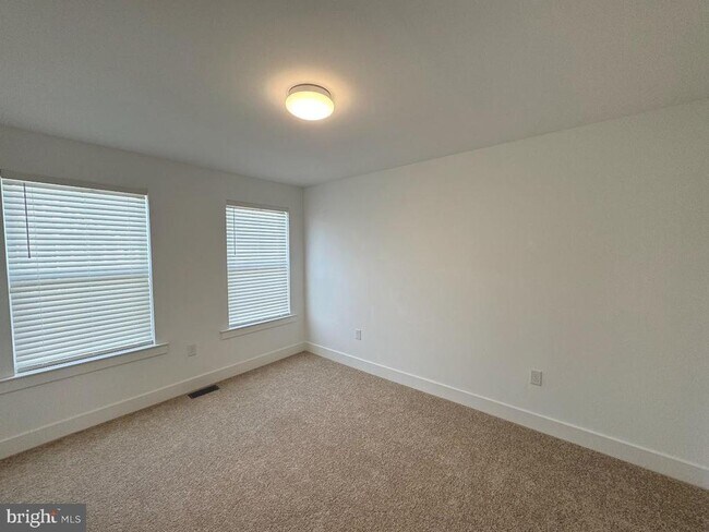 Building Photo - 114 Higher Rock Ct