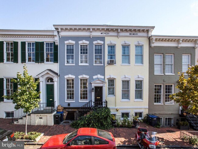 Building Photo - 1217 29th St NW
