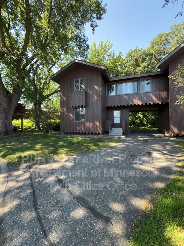 Building Photo - 1514 N Timber Ridge