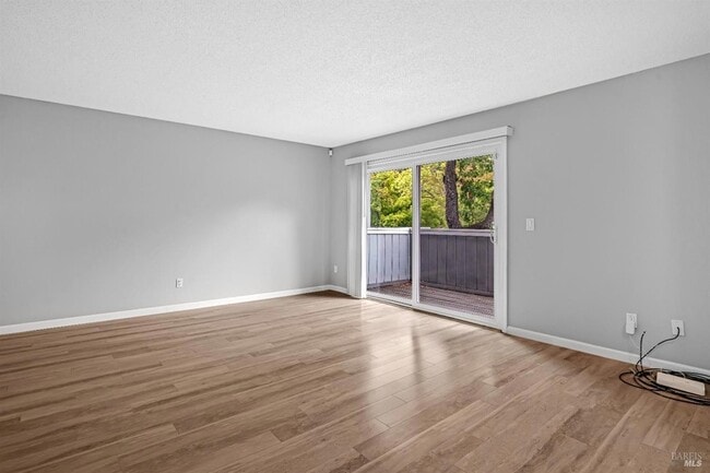 Building Photo - 165 Oddstad Dr