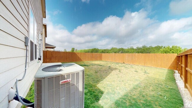 Building Photo - 344 Autumn Rouge