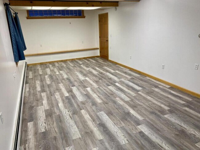 Building Photo - 620 Washakie St