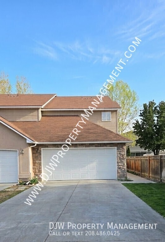 Building Photo - 2130 S Dorothy Ave