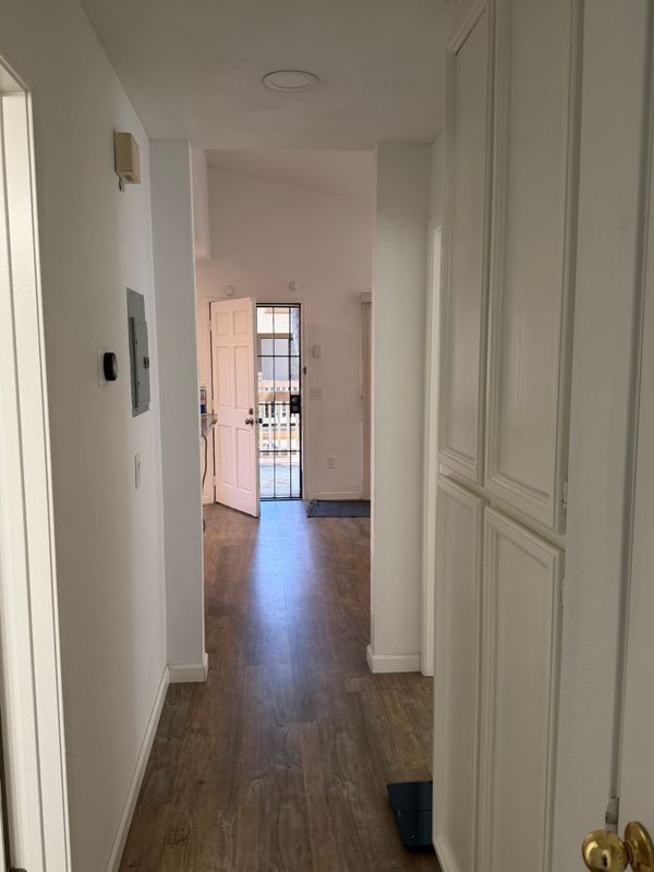 Building Photo - 38695 Huntington Cir