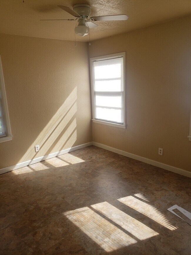 Building Photo - Single Family Home coming soon!