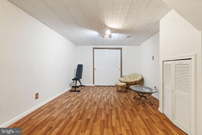 Building Photo - 14690 Stratford Dr