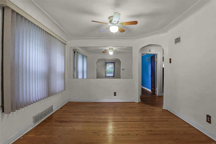 Dining Room - 806 Elsworth Pl