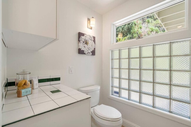 Building Photo - 1683 Toledo Ct