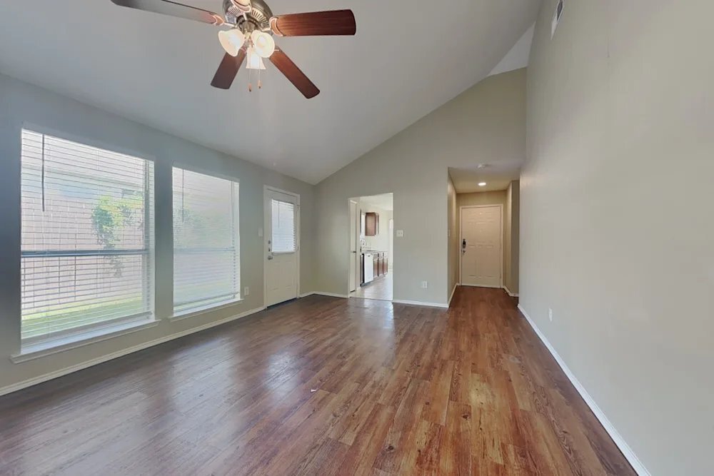 Building Photo - 10321 Pleasant Mound Dr