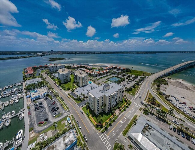 Building Photo - 800 S Gulfview Blvd