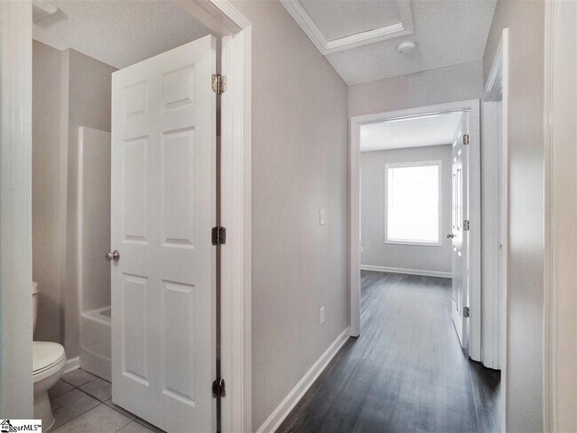 Building Photo - 915 Black Snake Rd