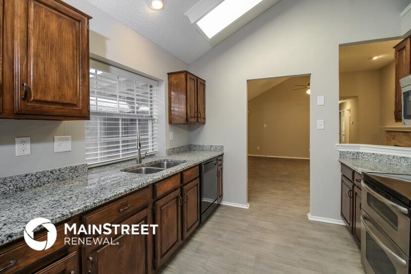 Building Photo - 914 Plantation Dr