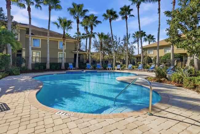 Building Photo - Bay Isle II