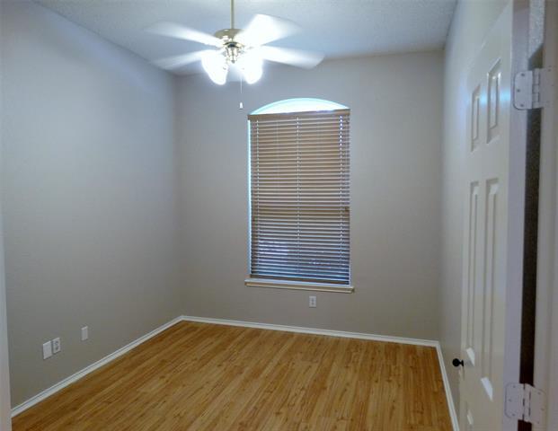 Building Photo - 7208 Yellowstone Dr