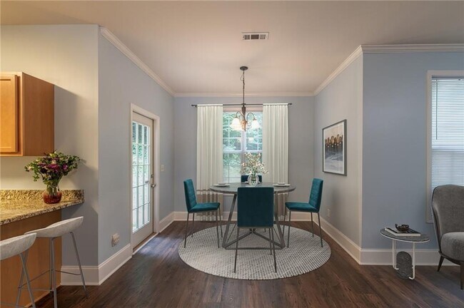 Building Photo - 5181 Heather Rd SE