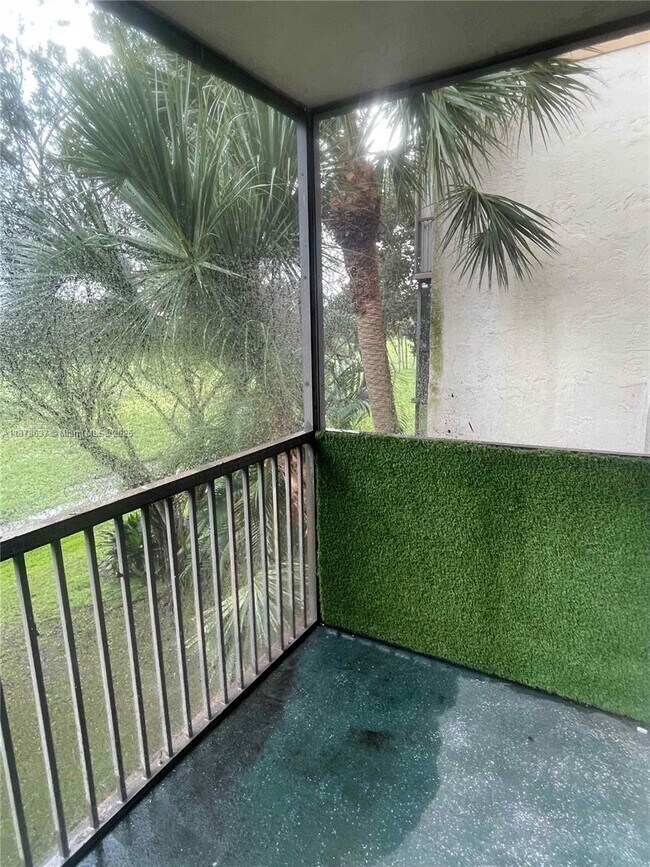 Building Photo - 5550 NW 44th St