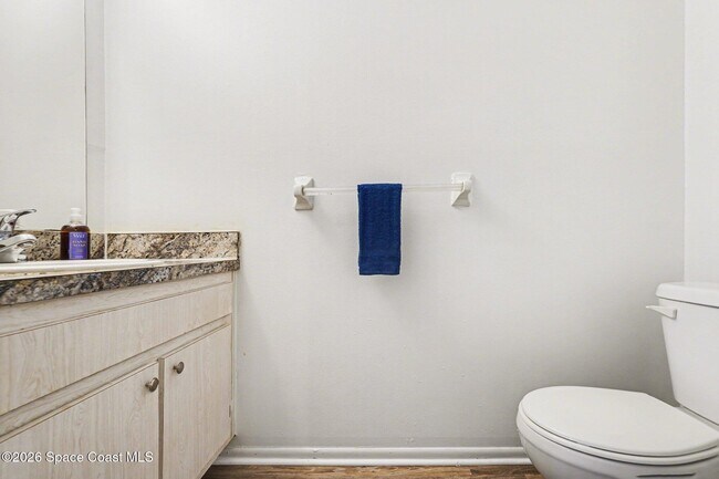 Building Photo - 204 Seminole Ave W