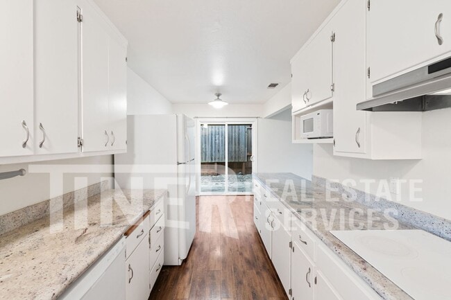 Building Photo - 3960 Annabelle Ave