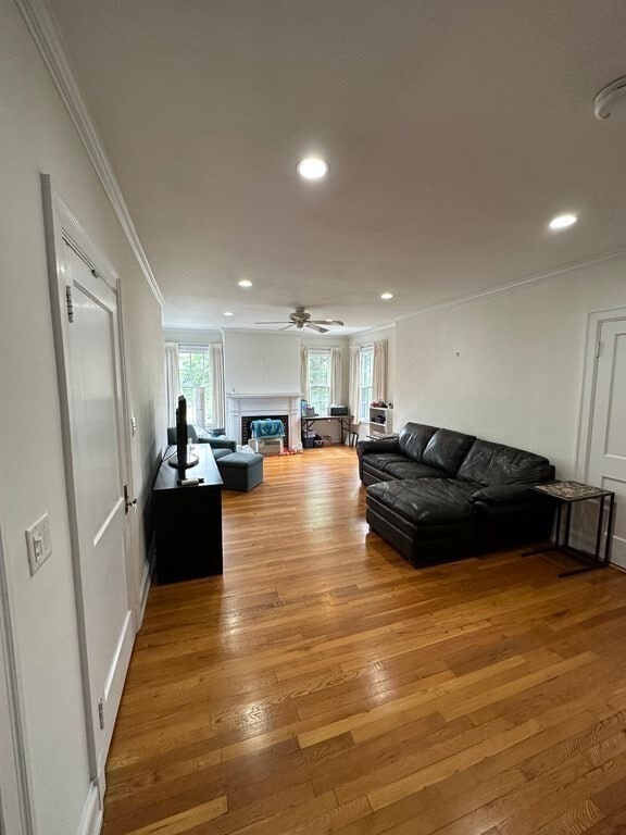 Building Photo - 40 Linnaean St