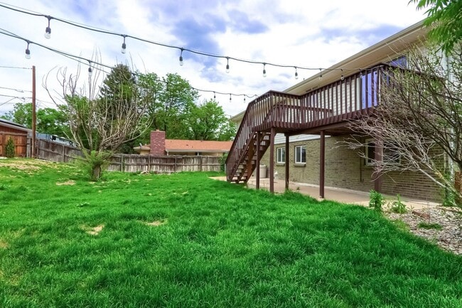 Building Photo - 4 BED 3 BATH HOUSE NEAR CREAK PARK!!!