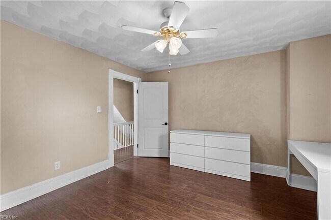 Building Photo - 635 W 29th St