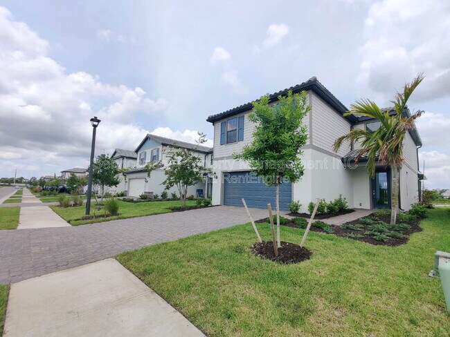 Building Photo - 6136 Baywood Ct