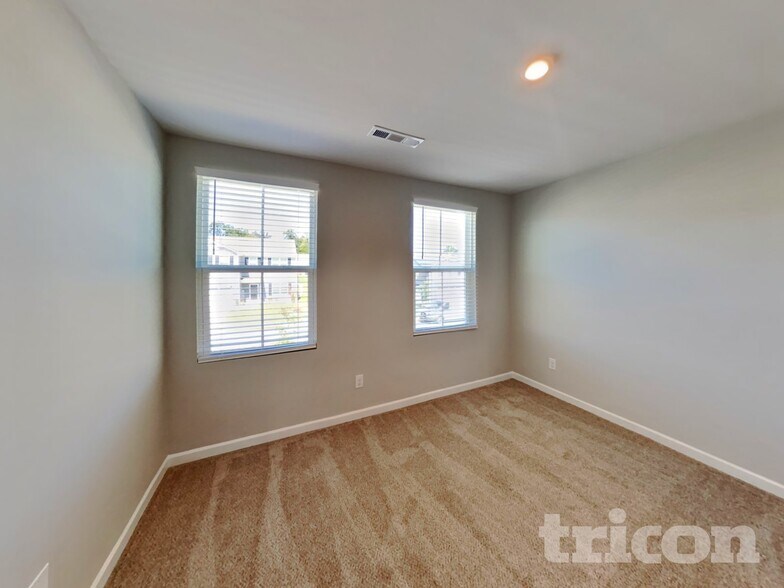 Building Photo - 1163 Concord Springs Dr