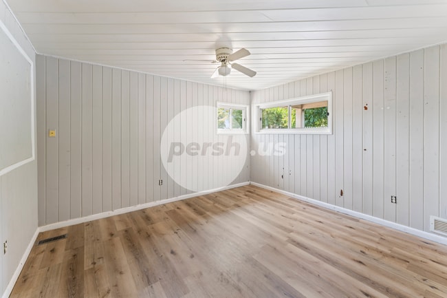 Building Photo - 4501 E Kuhn Rd