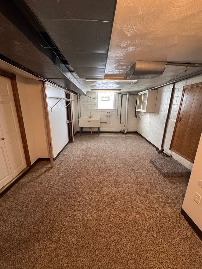 Building Photo - 27 Gordon St