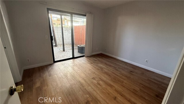 Building Photo - 300 S 5th Ave