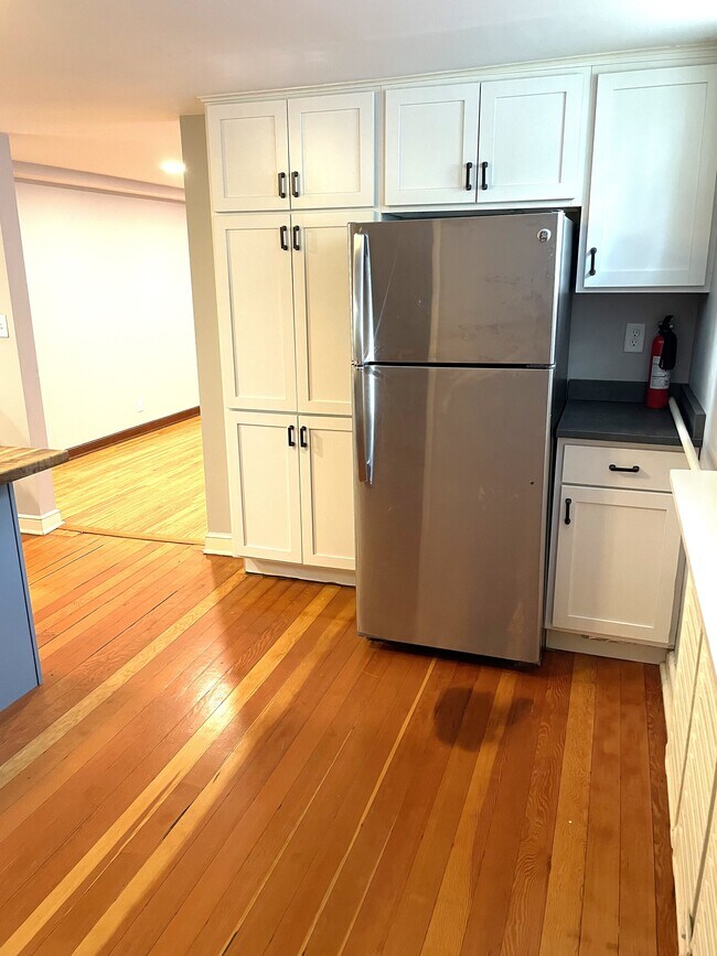 Floorplan - 1899 Selby Avenue