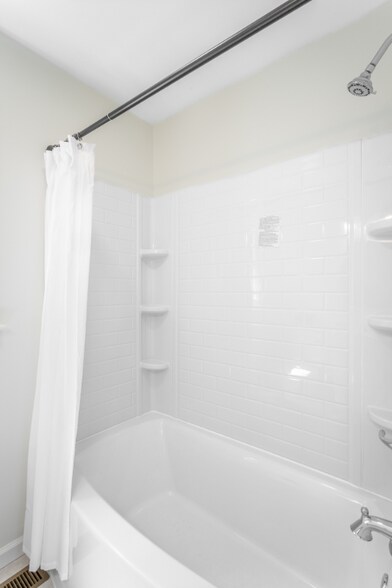 Building Photo - 3508 Shelby Cir