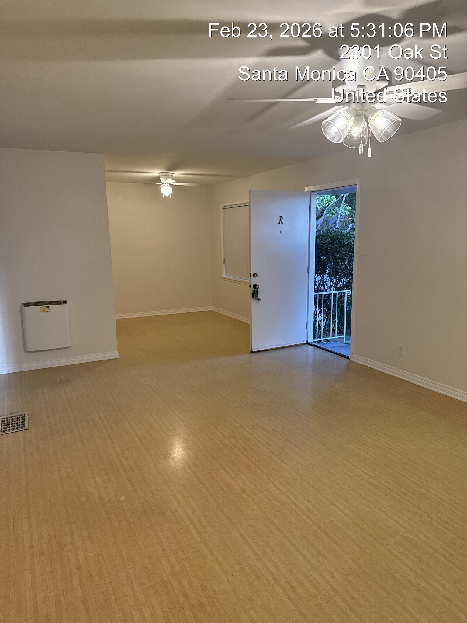 Building Photo - 2301 Oak St