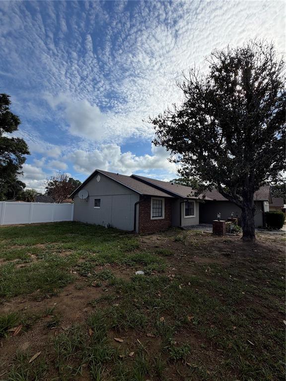 Building Photo - 6933 Rembrandt Dr